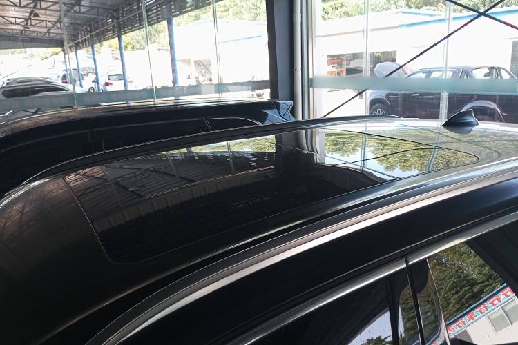 Used BMW X5 2017 xDrive28i Roof