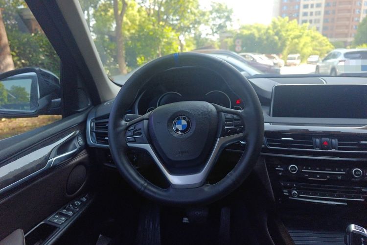 Used BMW X5 2017 xDrive28i Steering Wheel