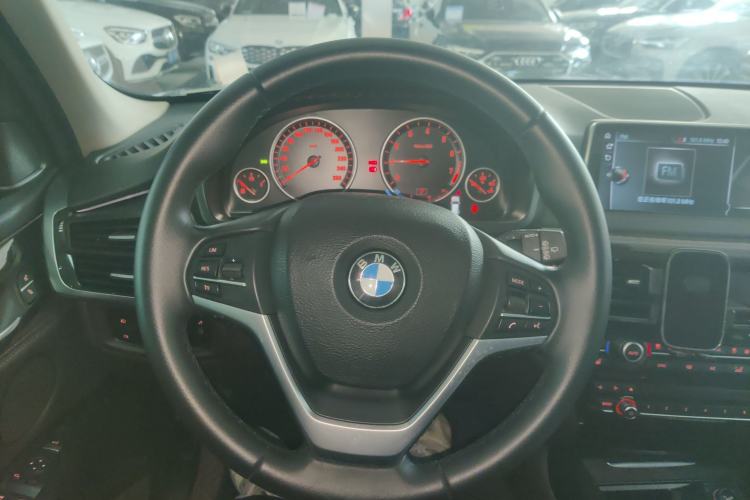 Used BMW X5 2017 xDrive35i Elegant Edition Steering Wheel