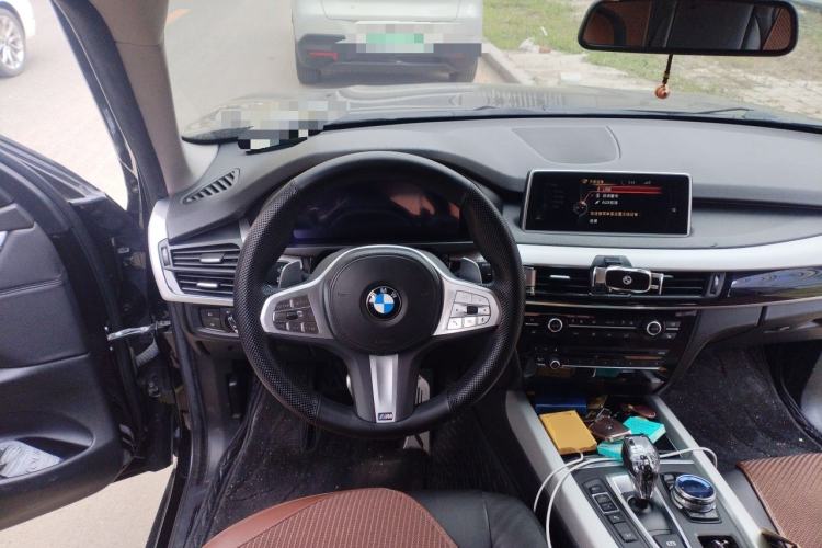 Used BMW X5 2017 xDrive35i Elegant Edition Steering Wheel
