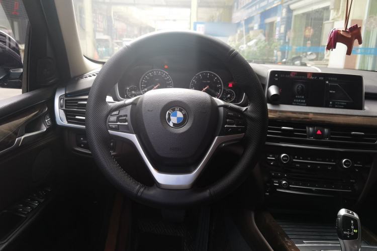Used BMW X5 2017 xDrive28i Steering Wheel