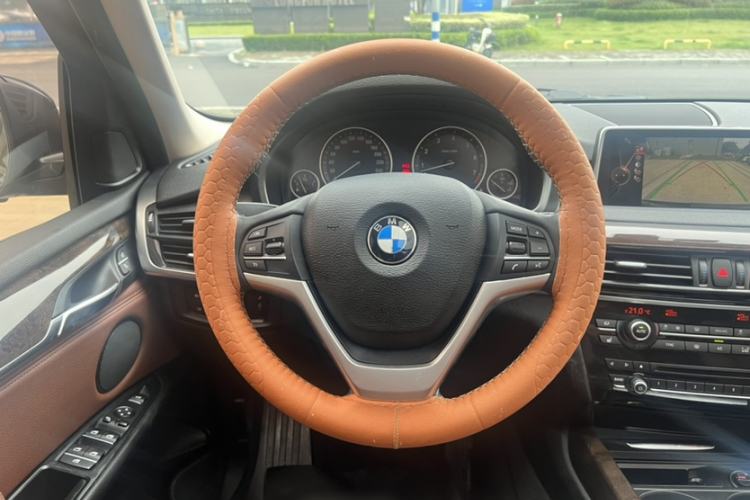 Used BMW X5 2017 xDrive35i Elegant Edition Steering Wheel