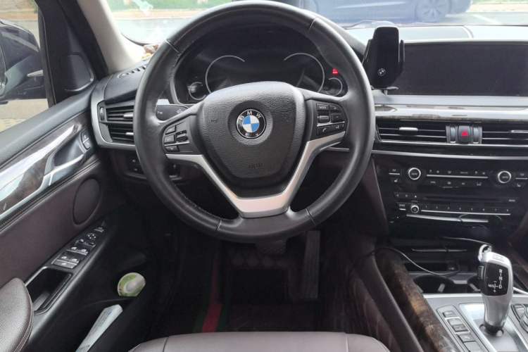 Used BMW X5 2017 xDrive28i Steering Wheel