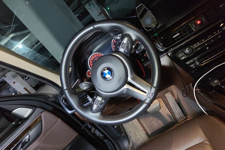 Used BMW X5 2017 xDrive35i Elegant Edition Steering Wheel