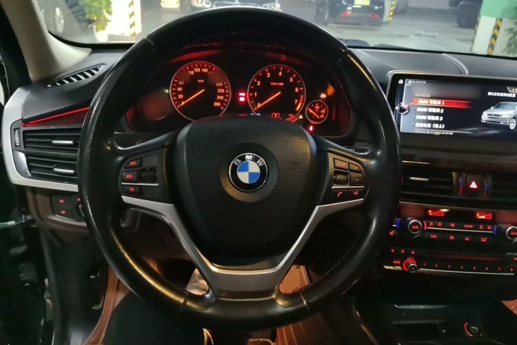 Used BMW X5 2017 xDrive35i Elegant Edition Steering Wheel