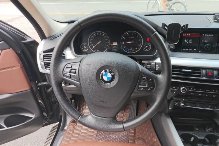Used BMW X5  Steering Wheel
