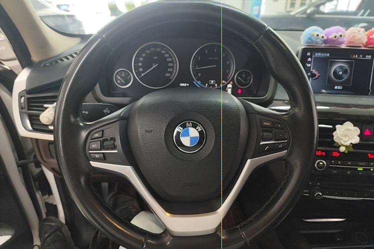 Used BMW X5 2017 xDrive28i Steering Wheel