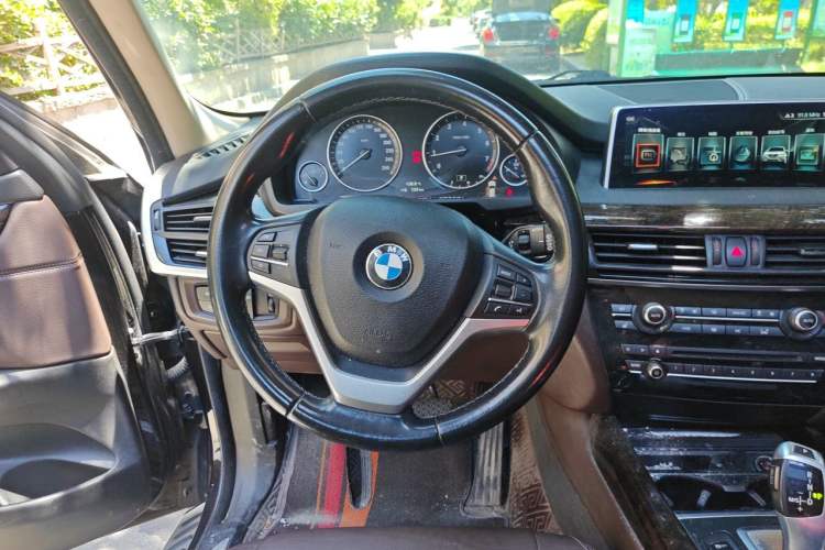 Used BMW X5 2017 xDrive28i Steering Wheel