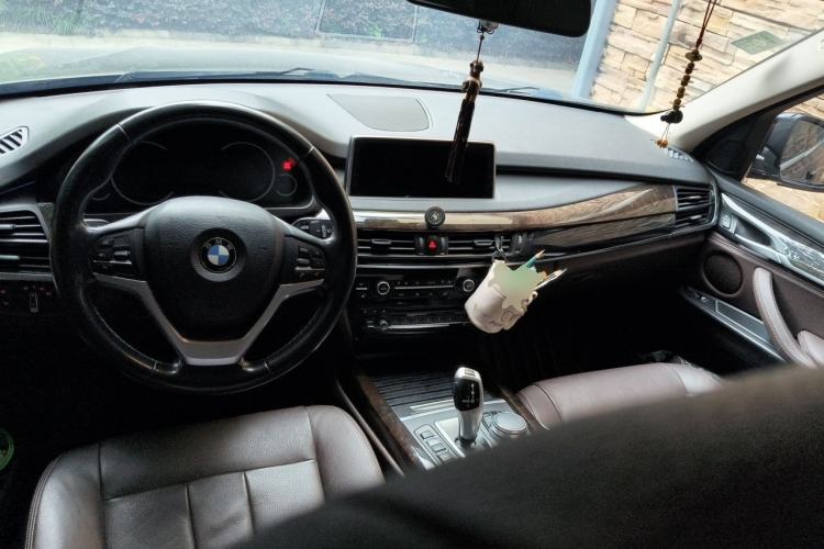 Used BMW X5 2017 xDrive28i Steering Wheel