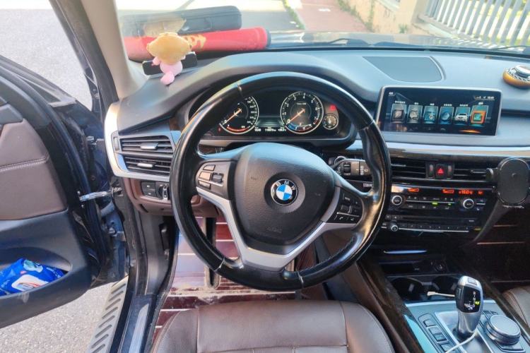 Used BMW X5 2017 xDrive28i Steering Wheel
