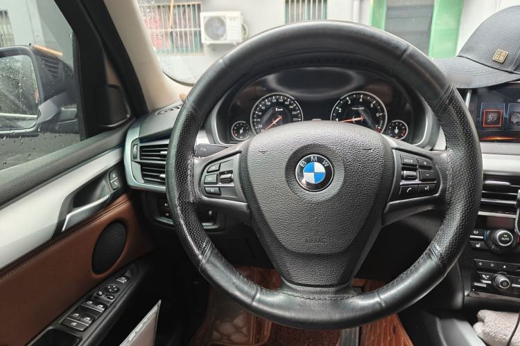 Used BMW X5 2017 xDrive35i Elegant Edition Steering Wheel