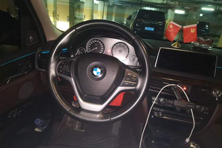 Used BMW X5 2017 xDrive28i Steering Wheel