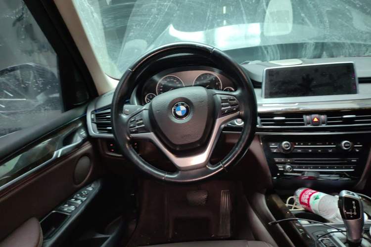 Used BMW X5 2017 xDrive28i Steering Wheel