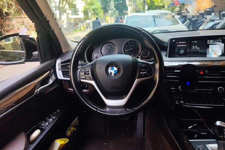 Used BMW X5 2017 xDrive35i Elegant Edition Steering Wheel