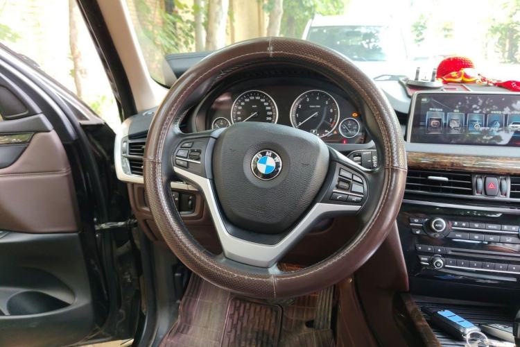Used BMW X5 2017 xDrive28i Steering Wheel