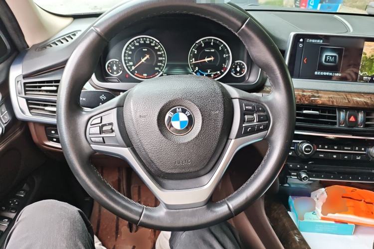 Used BMW X5 2017 xDrive28i Steering Wheel