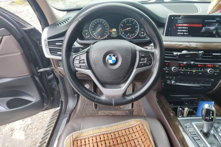 Used BMW X5 2017 xDrive35i Elegant Edition Steering Wheel