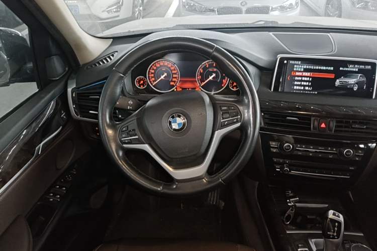 Used BMW X5 2017 xDrive28i Steering Wheel