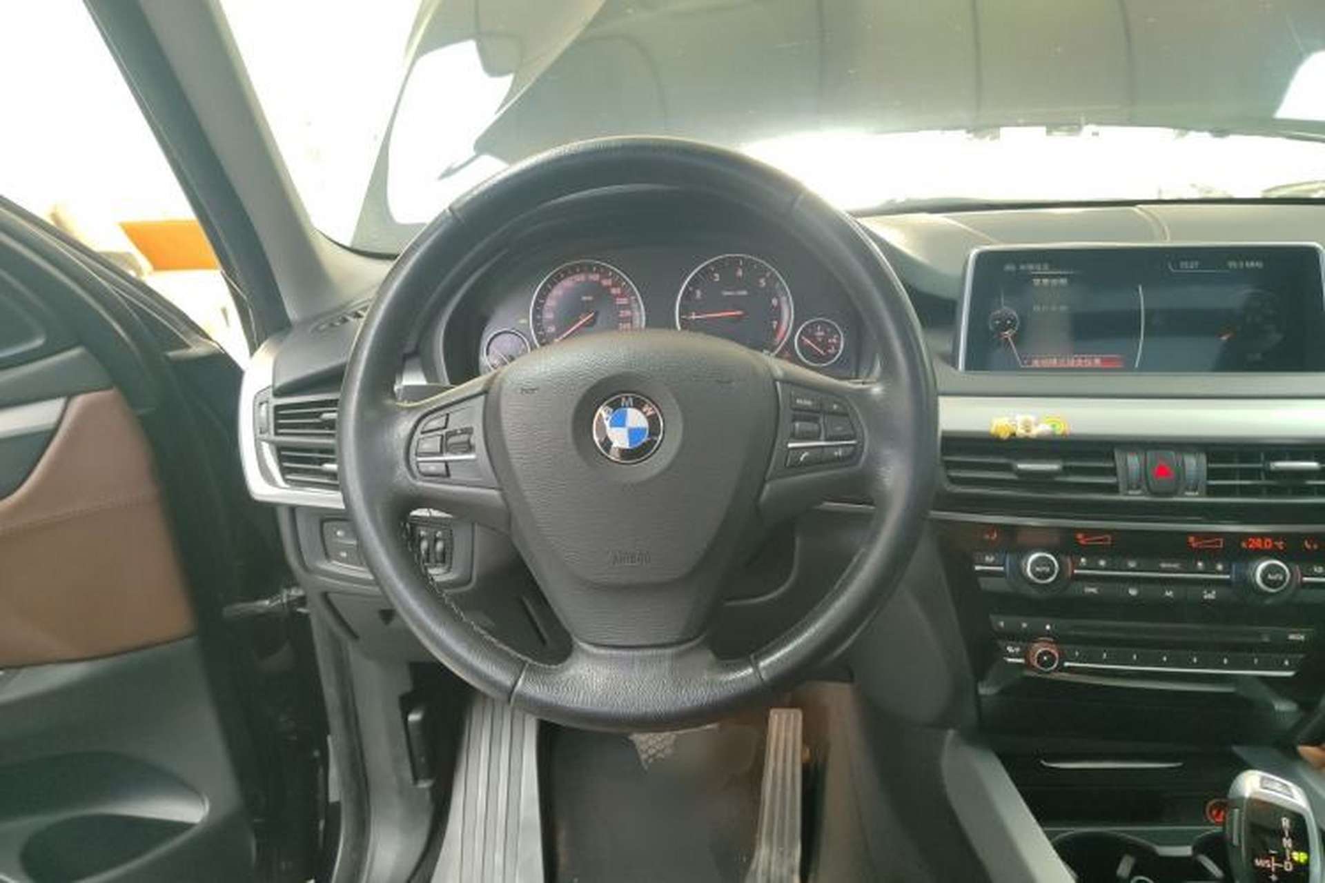 Used BMW X5 2017 xDrive35i Middle East Steering Wheel