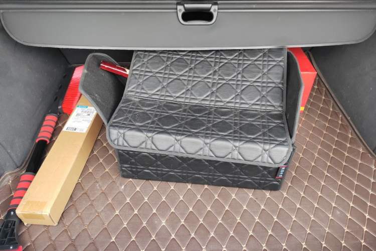 Used BMW X5 2017 xDrive35i Elegant Edition Trunk