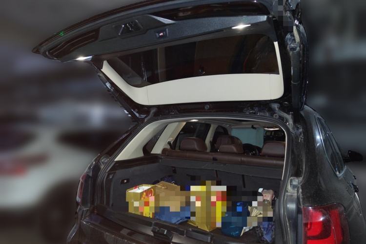 Used BMW X5 2017 xDrive35i Elegant Edition Trunk