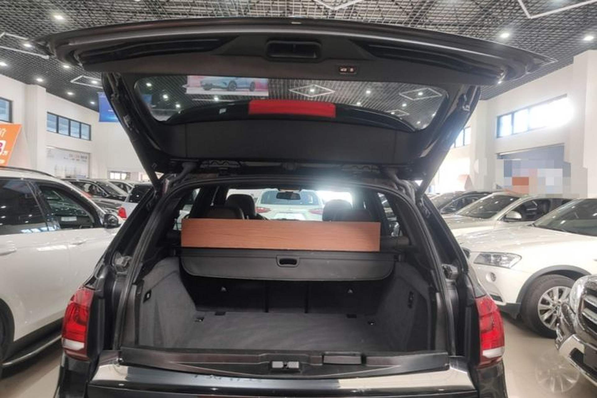 Used BMW X5 2017 xDrive35i M Sport Edition Trunk