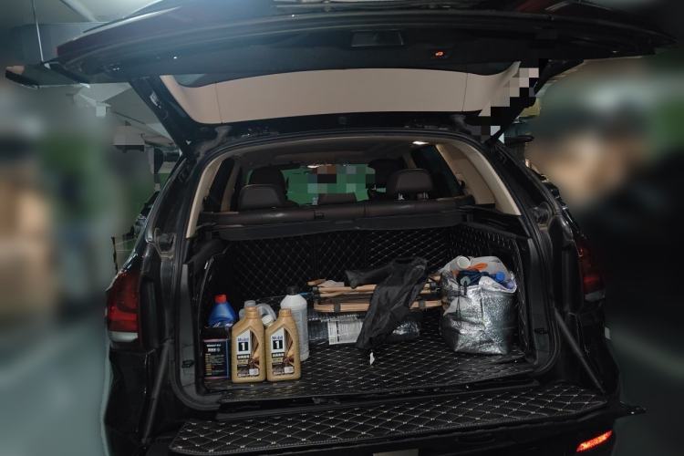 Used BMW X5 2017 xDrive28i Trunk