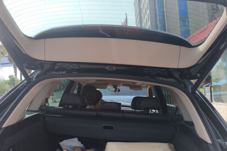 Used BMW X5 2017 xDrive28i Trunk
