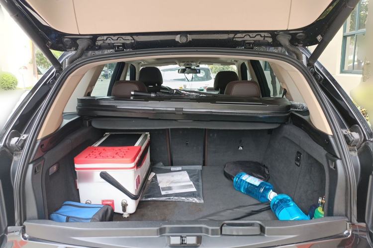 Used BMW X5 2017 xDrive28i Trunk