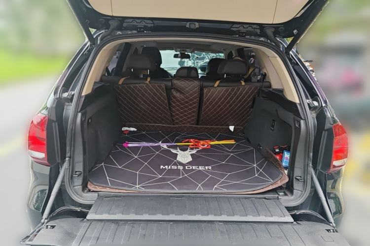 Used BMW X5 2017 xDrive28i Trunk