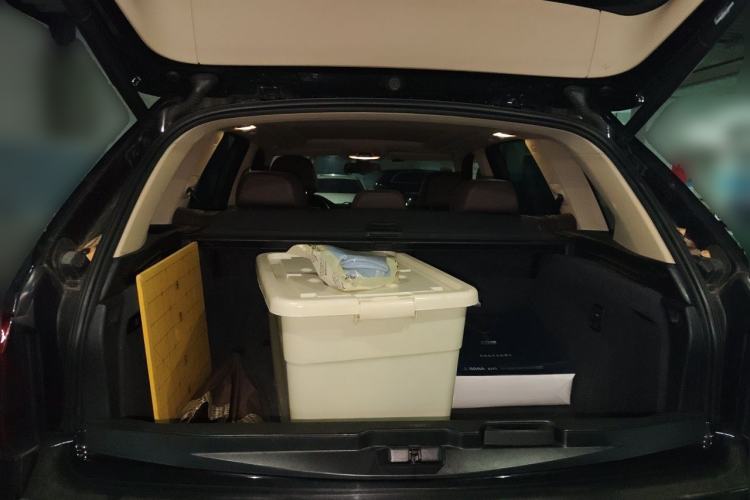Used BMW X5 2017 xDrive28i Trunk