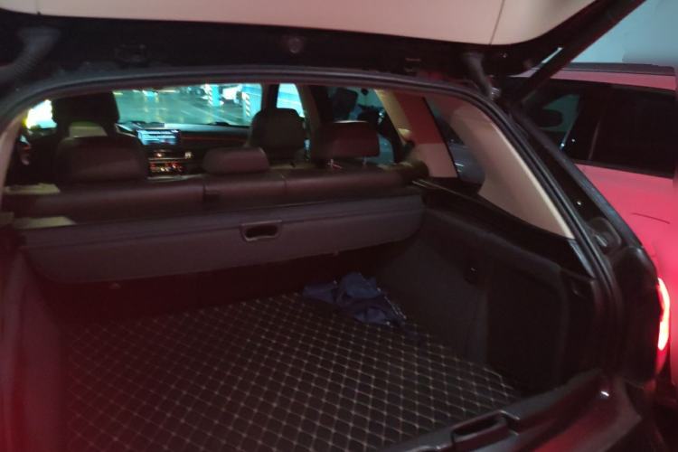 Used BMW X5 2017 xDrive28i Trunk