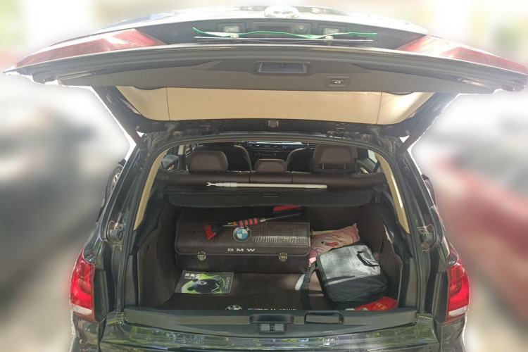 Used BMW X5 2017 xDrive28i Trunk
