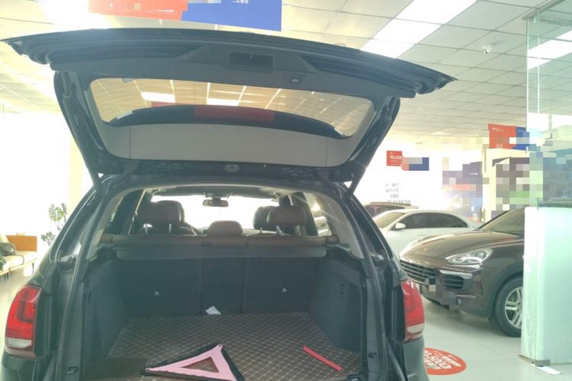 Used BMW X5 2017 xDrive35i Middle East Trunk