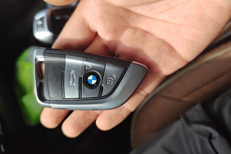 Used BMW X5 2017 xDrive35i Elegant Edition Vehicle Key