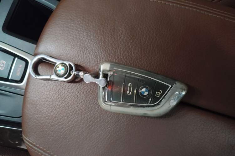 Used BMW X5 2017 xDrive35i Elegant Edition Vehicle Key