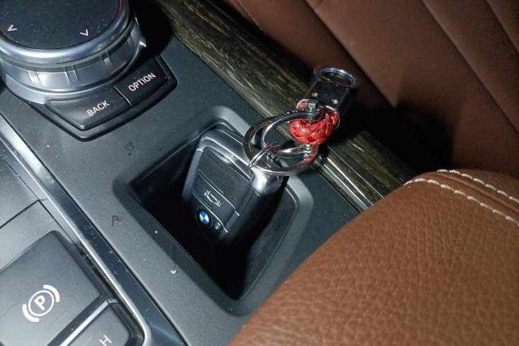 Used BMW X5  Vehicle Key