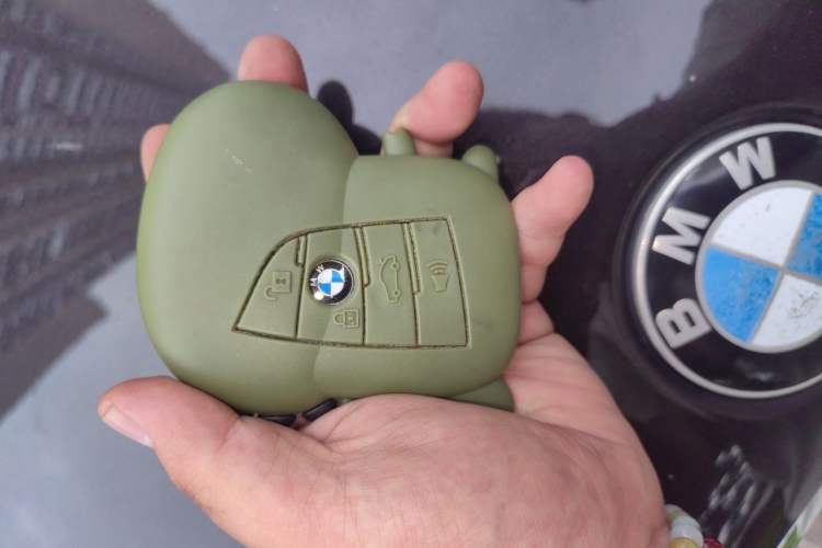 Used BMW X5 2017 xDrive28i Vehicle Key