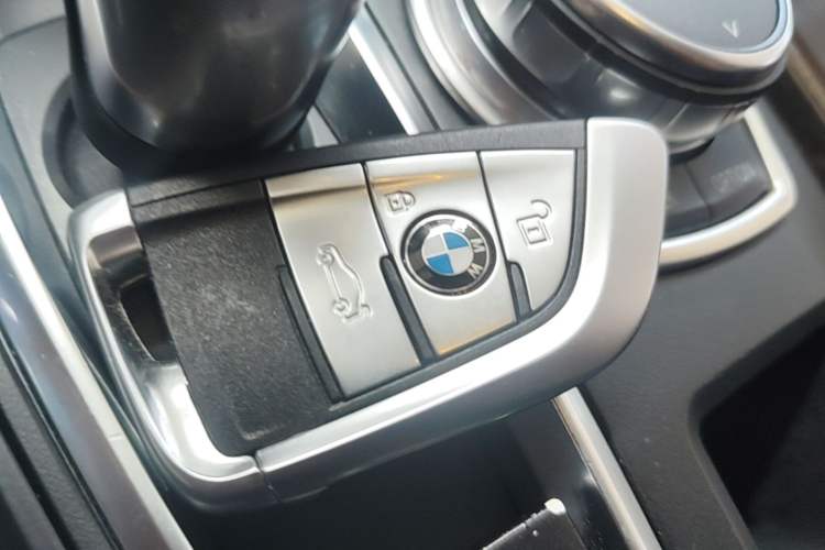 Used BMW X5 2017 xDrive28i Vehicle Key