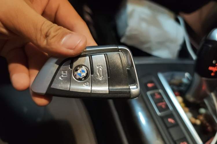 Used BMW X5 2017 xDrive35i Elegant Edition Vehicle Key