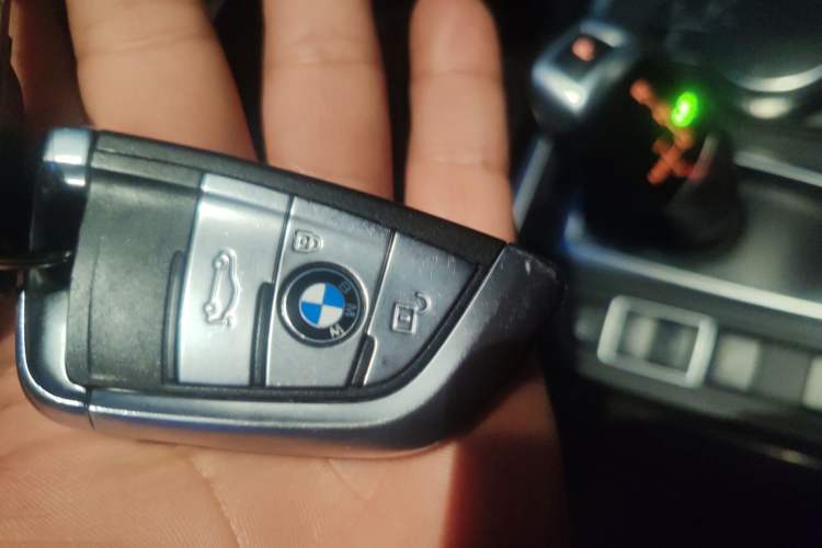 Used BMW X5 2017 xDrive28i Vehicle Key