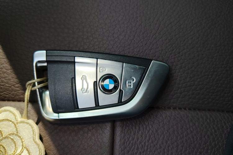 Used BMW X5 2017 xDrive35i Leading Model Vehicle Key