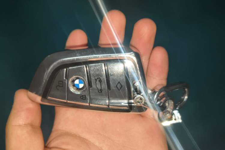 Used BMW X5 2017 xDrive28i Vehicle Key