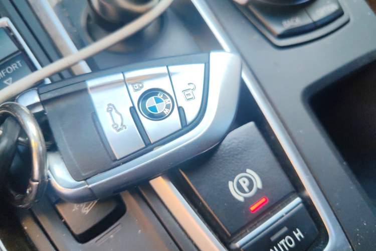 Used BMW X5 2017 xDrive28i Vehicle Key