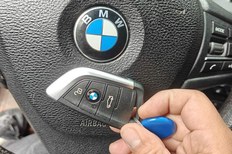 Used BMW X5 2017 xDrive35i Elegant Edition Vehicle Key
