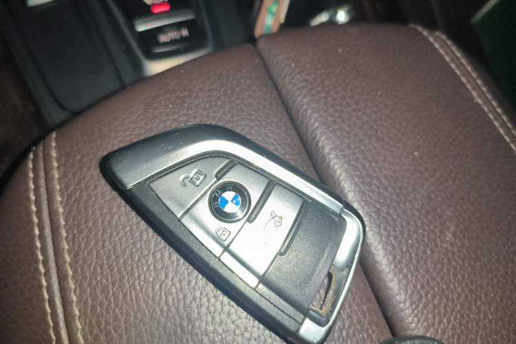 Used BMW X5 2017 xDrive35i Elegant Edition Vehicle Key