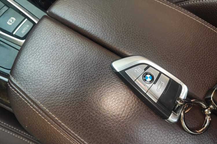 Used BMW X5 2017 xDrive35i Elegant Edition Vehicle Key