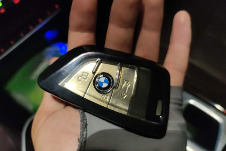 Used BMW X5 2017 xDrive28i Vehicle Key