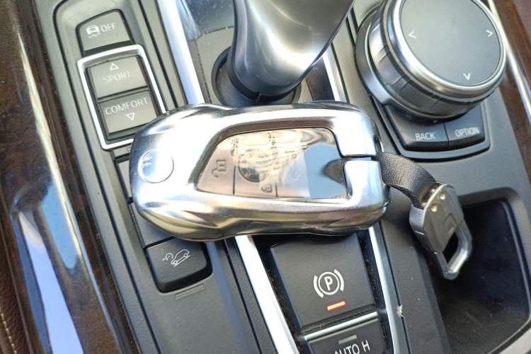 Used BMW X5 2017 xDrive28i Vehicle Key