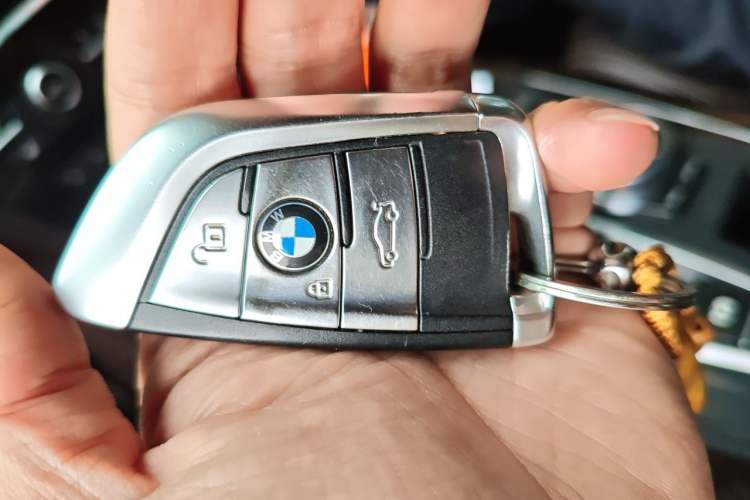 Used BMW X5 2017 xDrive28i Vehicle Key